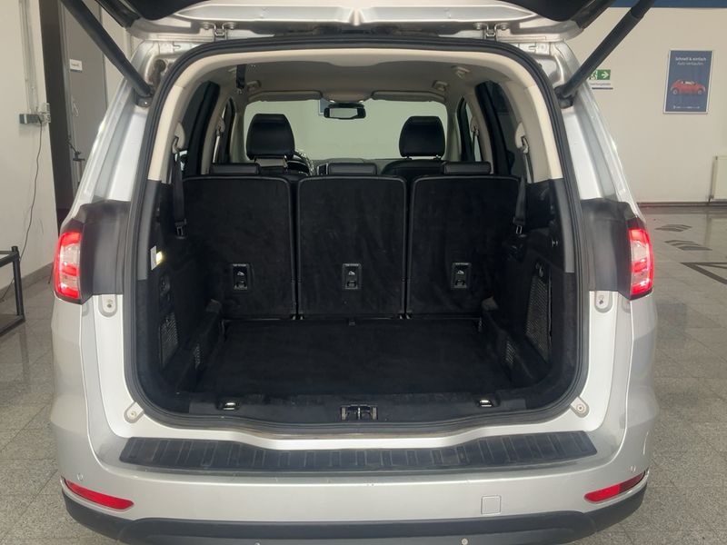 Ford Galaxy 2.0 TDCi Titanium — zdjęcie 10