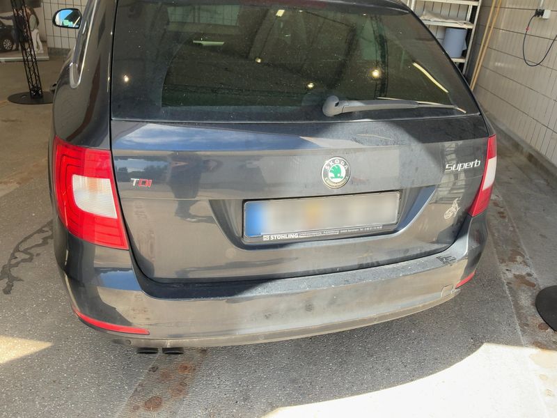 Skoda Superb 2.0 TDI Elegance — zdjęcie 5
