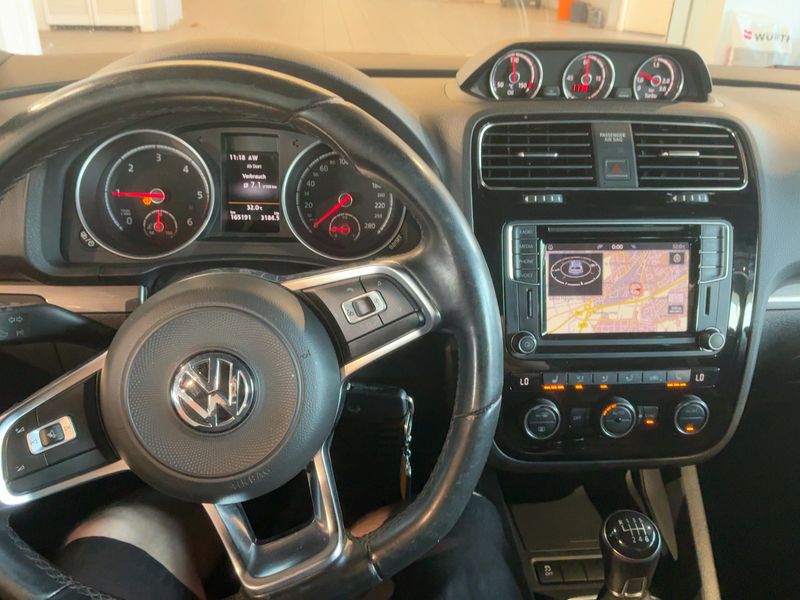 Volkswagen Scirocco 2.0 TDI Allstar BlueMotion Tech 2016 – снимка 17
