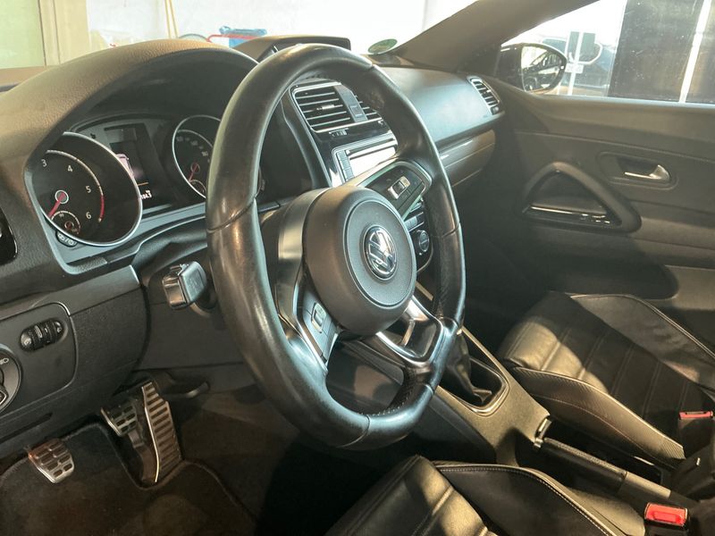 Volkswagen Scirocco 2.0 TDI Allstar BlueMotion Tech 2016 – снимка 25