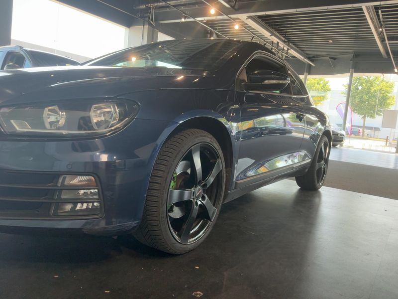 Volkswagen Scirocco 2.0 TDI Allstar BlueMotion Tech 2016 – снимка 2