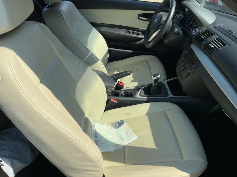 BMW 1er 120i 2010 – снимка 17