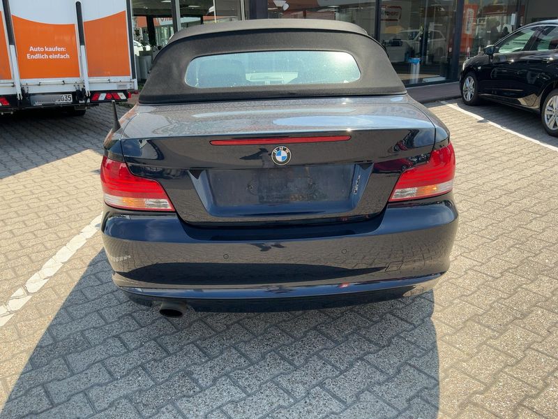 BMW 1er 120i 2010 – снимка 7