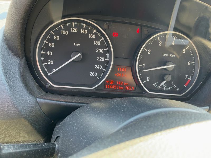 BMW 1er 120i 2010 – снимка 19