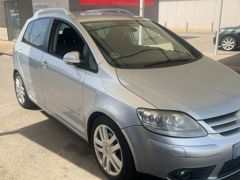 Volkswagen Golf V Plus 2.0 TDI Sportline — zdjęcie 8