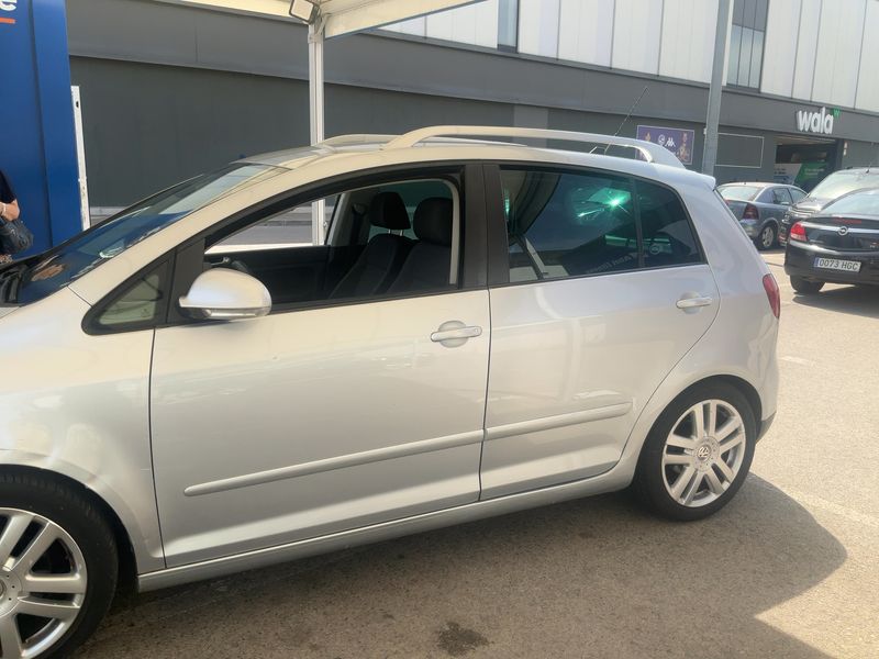 Volkswagen Golf V Plus 2.0 TDI Sportline — zdjęcie 4