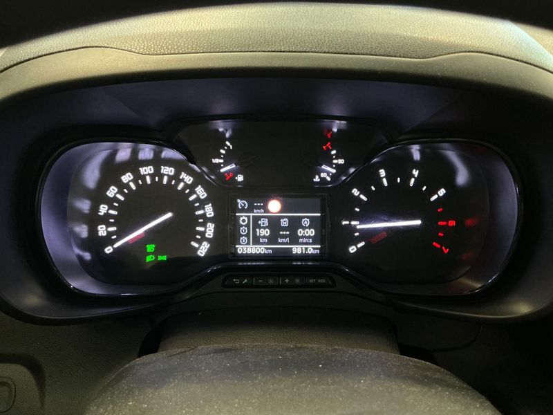 Citroen Berlingo 1.5 Blue-HDi Feel MPV M — zdjęcie 13