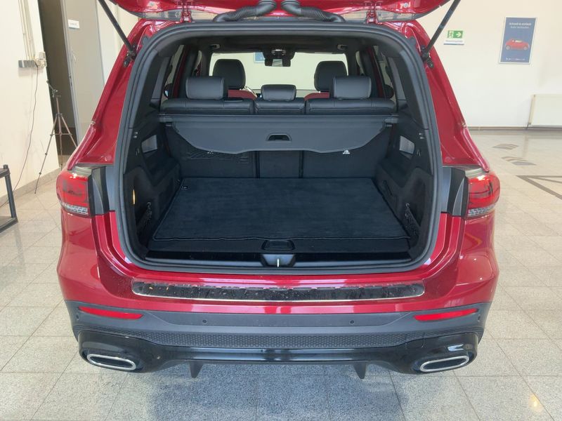 Mercedes-Benz GLB-Klasse GLB 250 4Matic AMG Line — zdjęcie 10