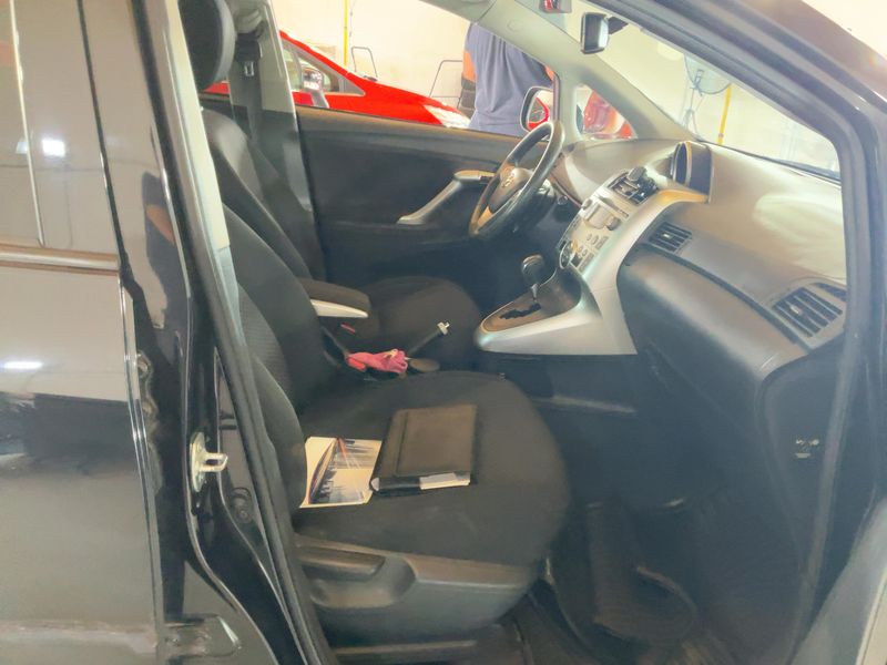 Toyota Verso 1.8 Comfort — zdjęcie 11