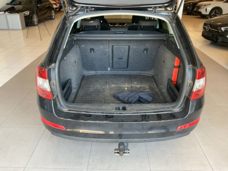 Skoda Octavia 1.6 TDI GreenLine 2014 – снимка 16
