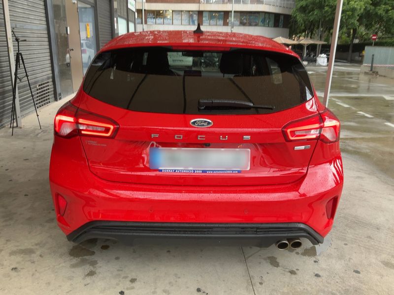 Ford Focus 1.0 EcoBoost Mild-Hybrid ST-Line — zdjęcie 5