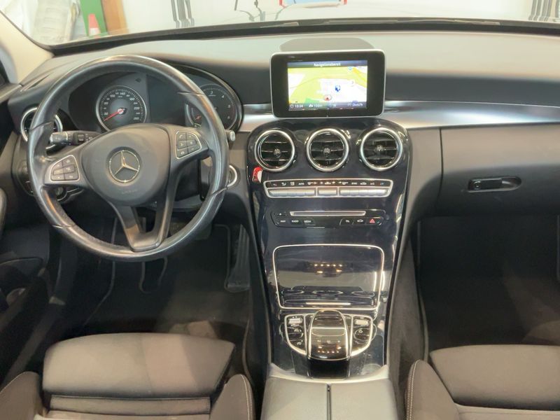 Mercedes-Benz C-Klasse C 220 d T BlueTEC — zdjęcie 12