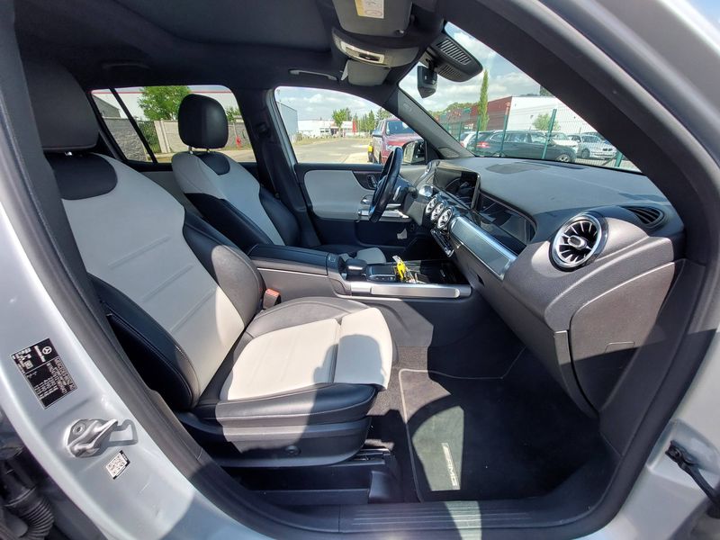 Mercedes-Benz GLB-Klasse GLB 200 d AMG Line — zdjęcie 10