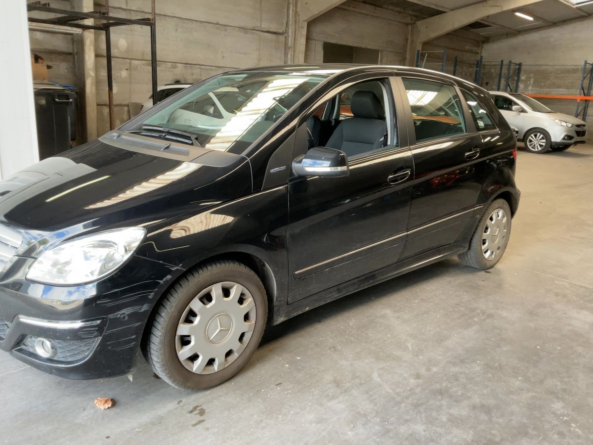 Mercedes-Benz B-Klasse B 180