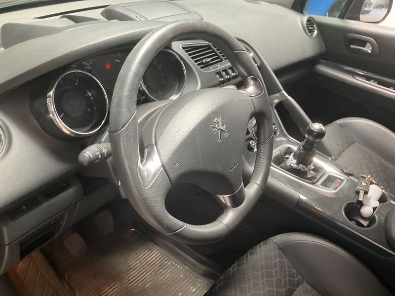Peugeot 3008 1.6 HDi Allure 2014 – снимка 25
