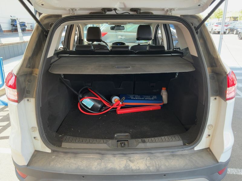 Ford Kuga 1.6 EcoBoost Titanium 2014 – снимка 15