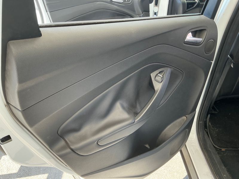 Ford Kuga 1.6 EcoBoost Titanium 2014 – снимка 30