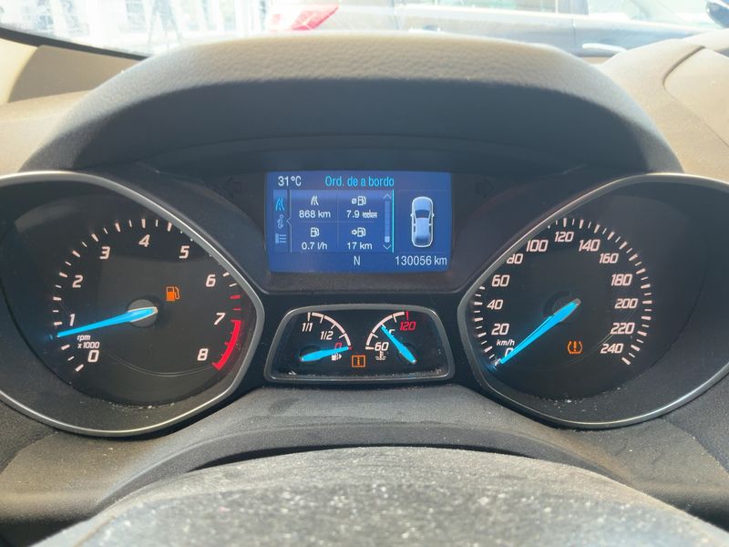 Ford Kuga 1.6 EcoBoost Titanium 2014 – снимка 18