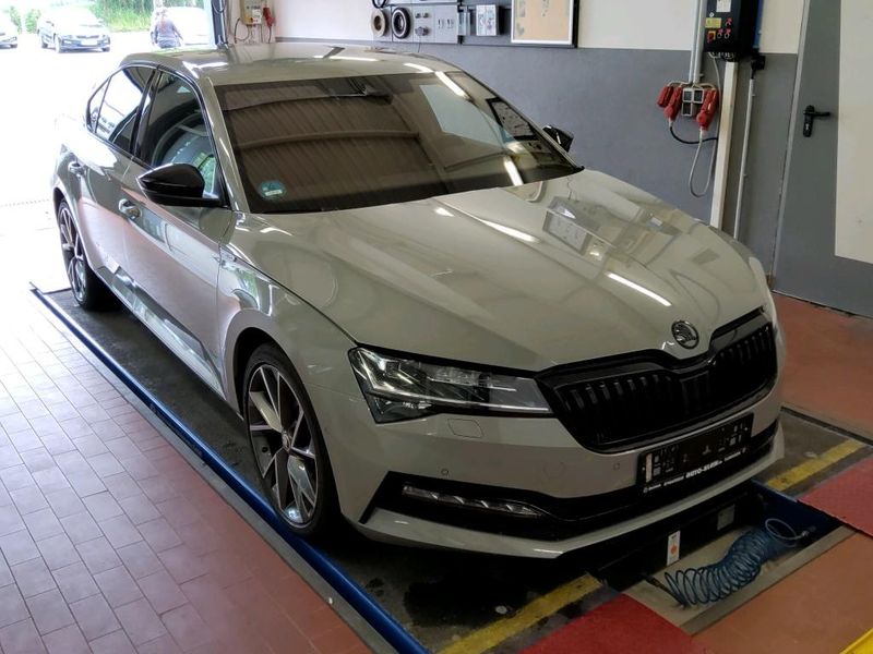 Skoda Superb 2.0 TSI SportLine 4x4 — zdjęcie 5