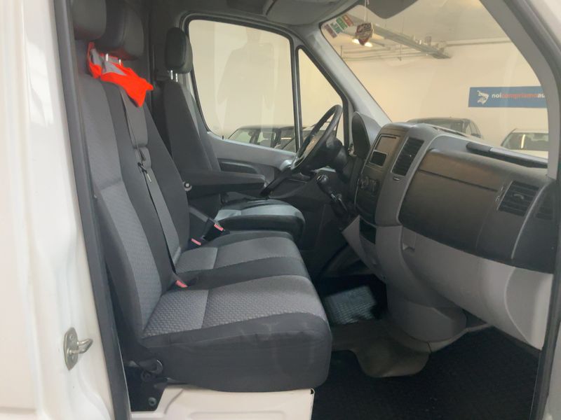 Volkswagen Crafter 2.0 TDI Kasten 35 mittlerer Radstand mit Hochdach — zdjęcie 11