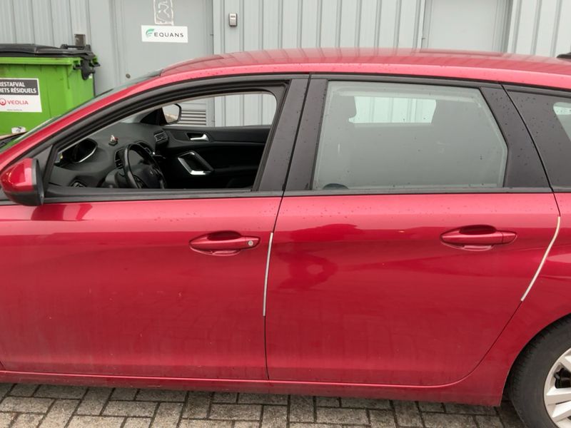 Peugeot 308 1.6 e-HDi Active — zdjęcie 4