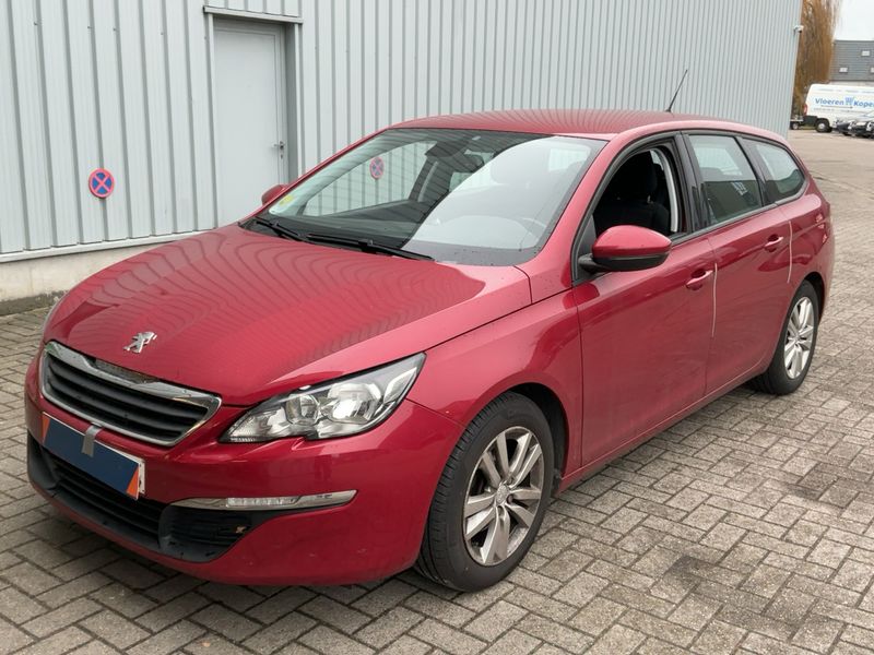 Peugeot 308 1.6 e-HDi Active — zdjęcie 2