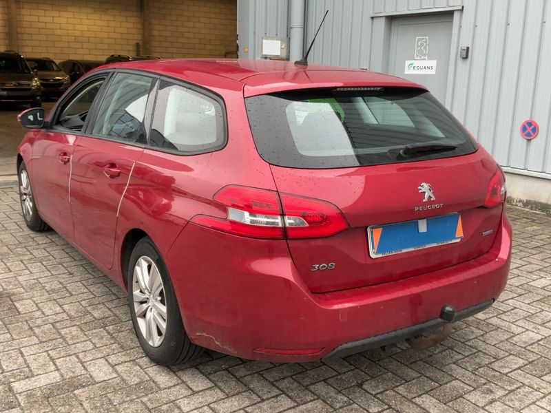 Peugeot 308 1.6 e-HDi Active — zdjęcie 3