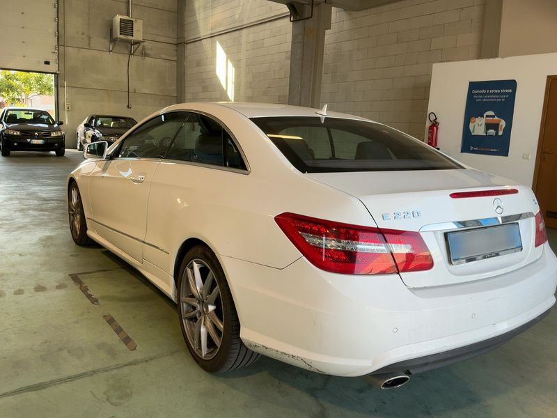 Mercedes-Benz E-Klasse E 220 CDI BlueEfficiency Avantgarde 2013 – снимка 6