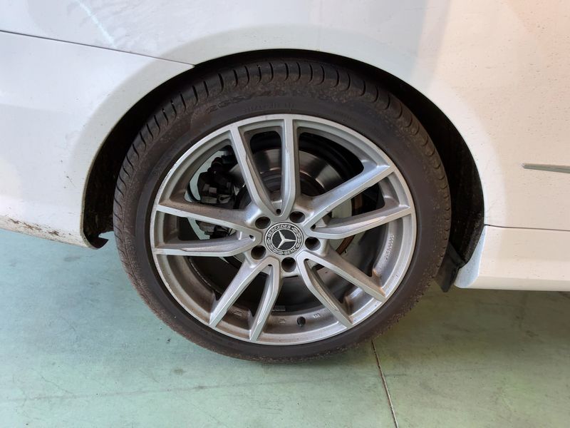Mercedes-Benz E-Klasse E 220 CDI BlueEfficiency Avantgarde 2013 – снимка 9