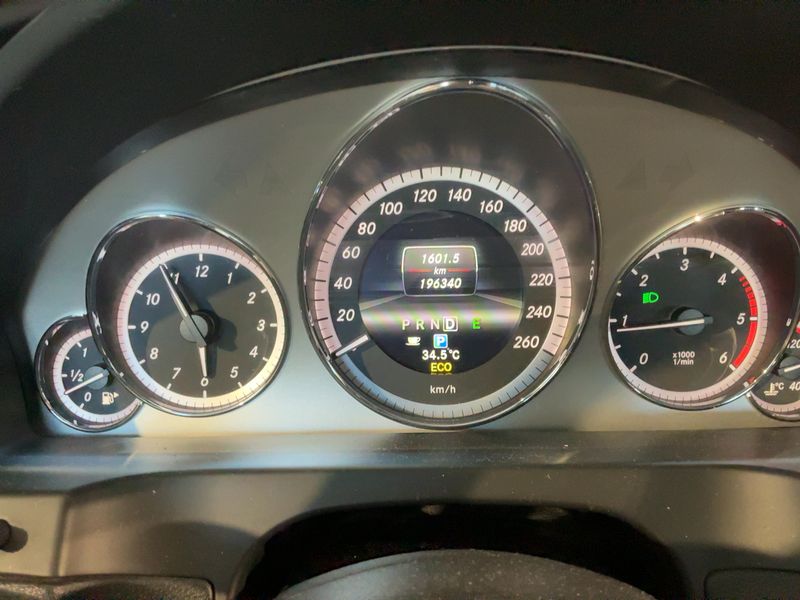 Mercedes-Benz E-Klasse E 220 CDI BlueEfficiency Avantgarde 2013 – снимка 18