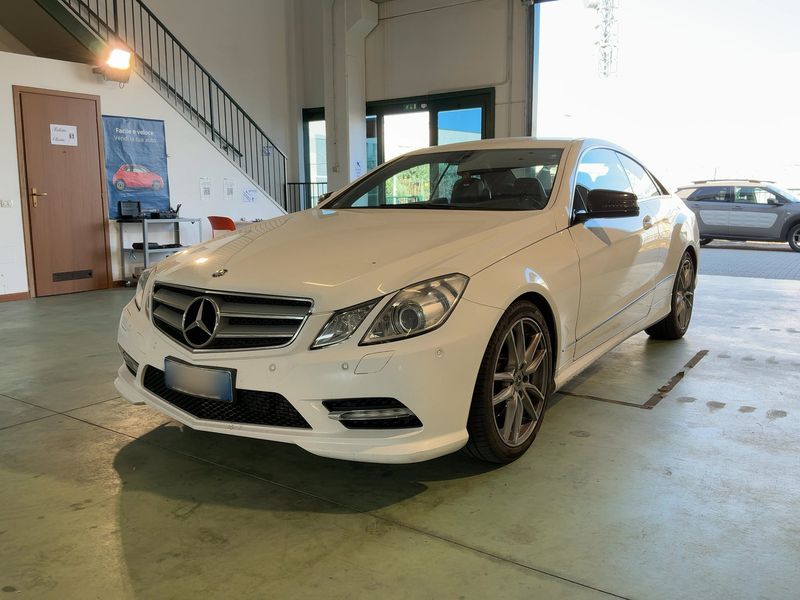 Mercedes-Benz E-Klasse E 220 CDI BlueEfficiency Avantgarde 2013 – снимка 1