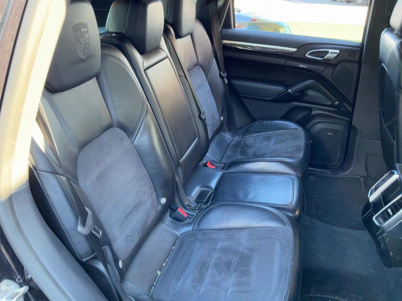 Porsche Cayenne Diesel Platinum Edition — zdjęcie 14
