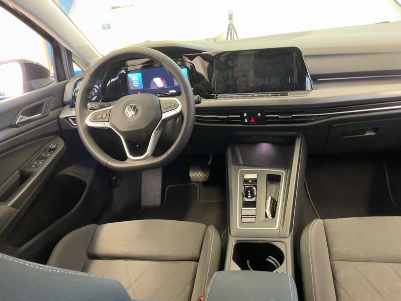 Volkswagen Golf VIII 1.5 eTSI ACT Style — zdjęcie 12