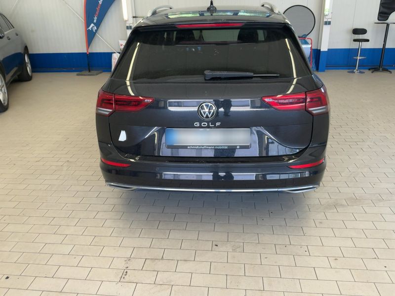 Volkswagen Golf VIII 1.5 eTSI ACT Style — zdjęcie 5