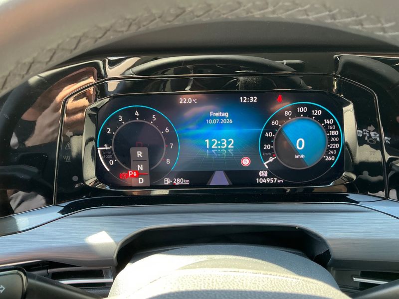 Volkswagen Golf VIII 1.5 eTSI ACT Style — zdjęcie 13