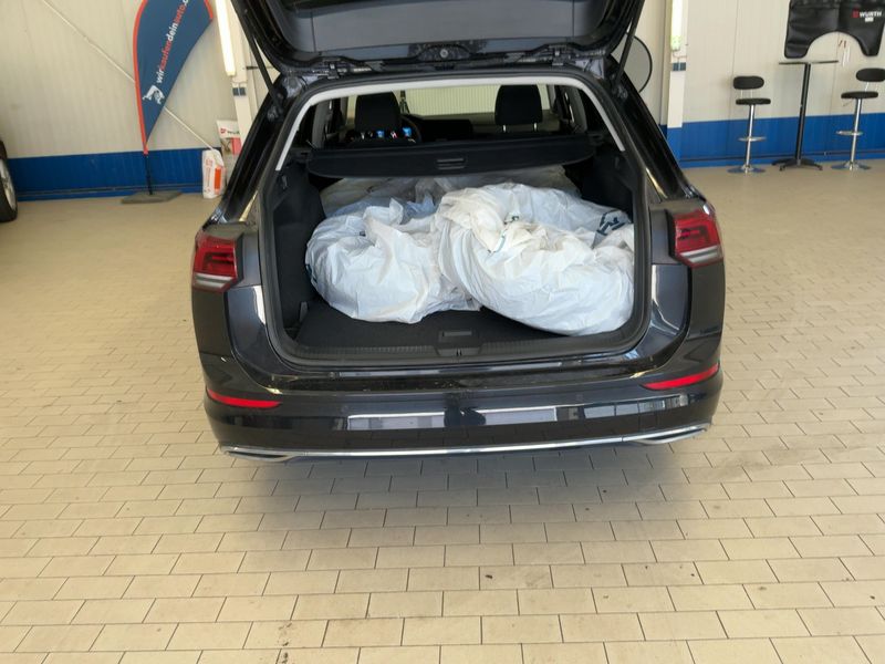 Volkswagen Golf VIII 1.5 eTSI ACT Style — zdjęcie 10