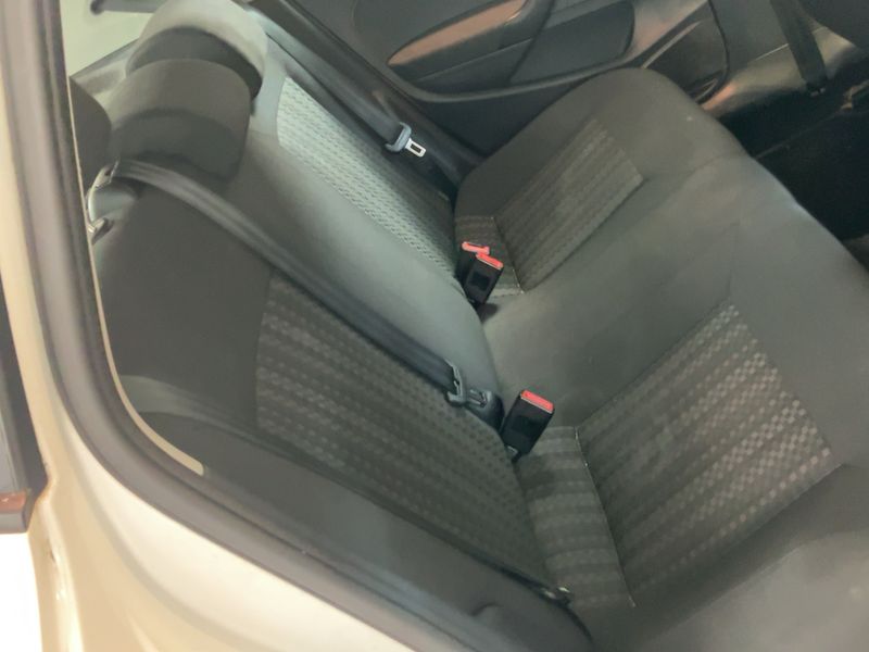 Volkswagen Polo 1.4 TDI Trendline — zdjęcie 14