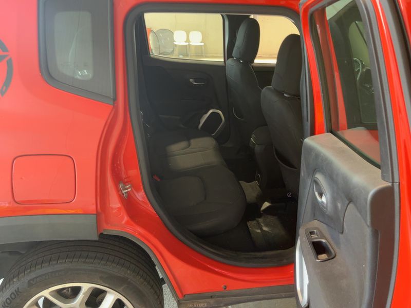 Jeep Renegade 2.0 M-Jet Longitude 4WD 2015 – снимка 19