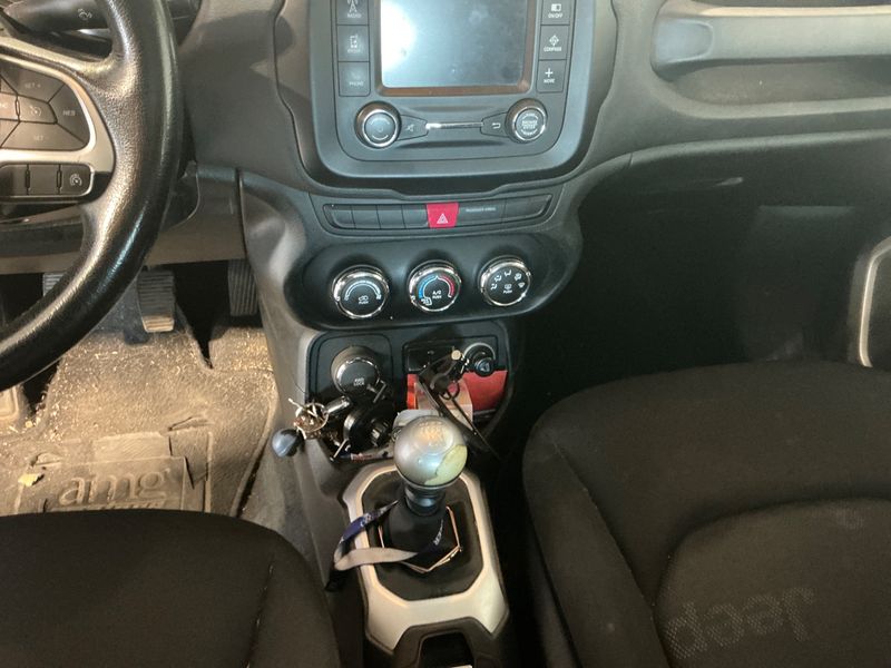 Jeep Renegade 2.0 M-Jet Longitude 4WD 2015 – снимка 24