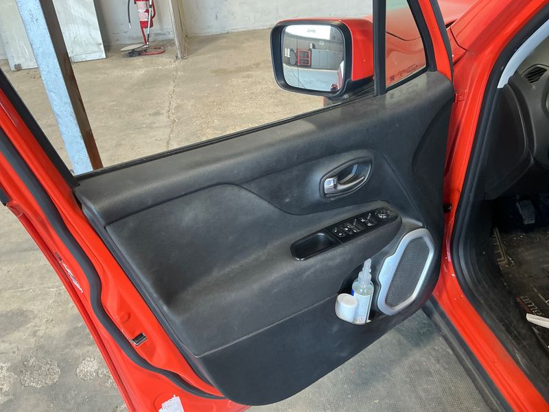 Jeep Renegade 2.0 M-Jet Longitude 4WD 2015 – снимка 27