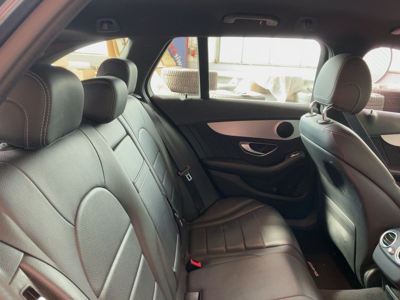 Mercedes-Benz C-Klasse C 200 T AMG Line — zdjęcie 14