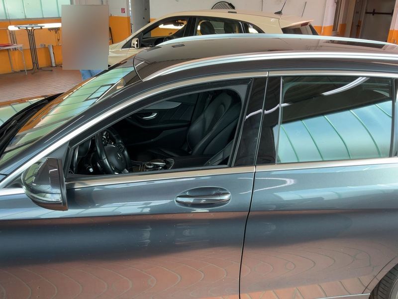 Mercedes-Benz C-Klasse C 200 T AMG Line — zdjęcie 4