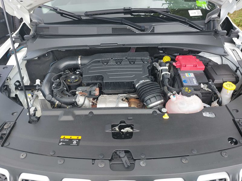 Jeep Compass 1.3 T-GDi Sport FWD — zdjęcie 8
