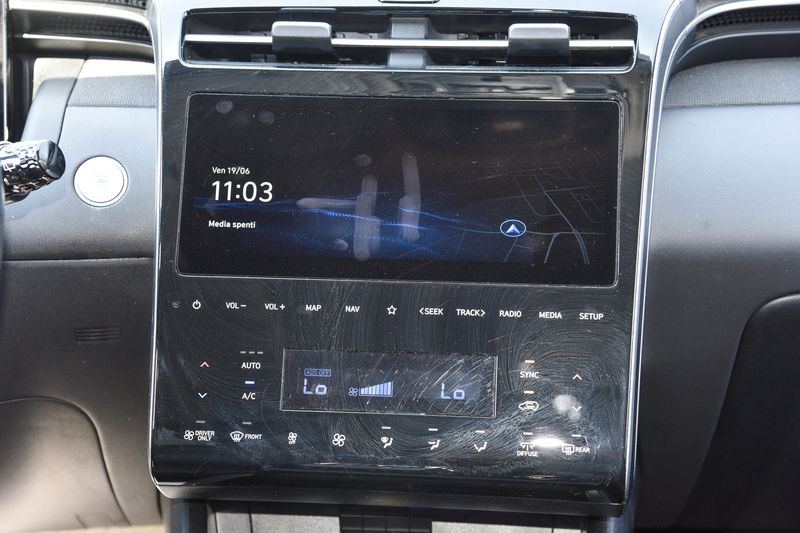 Hyundai Tucson 1.6 T-GDI Plug-in Hybrid Exellence 4WD — zdjęcie 13