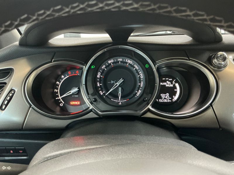 DS Automobiles DS3 1.6 Blue-HDi SoChic — zdjęcie 13