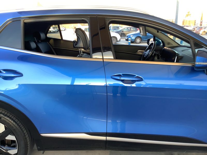 Kia Sportage 1.6 TGDI Hybrid Tech 4WD — zdjęcie 7