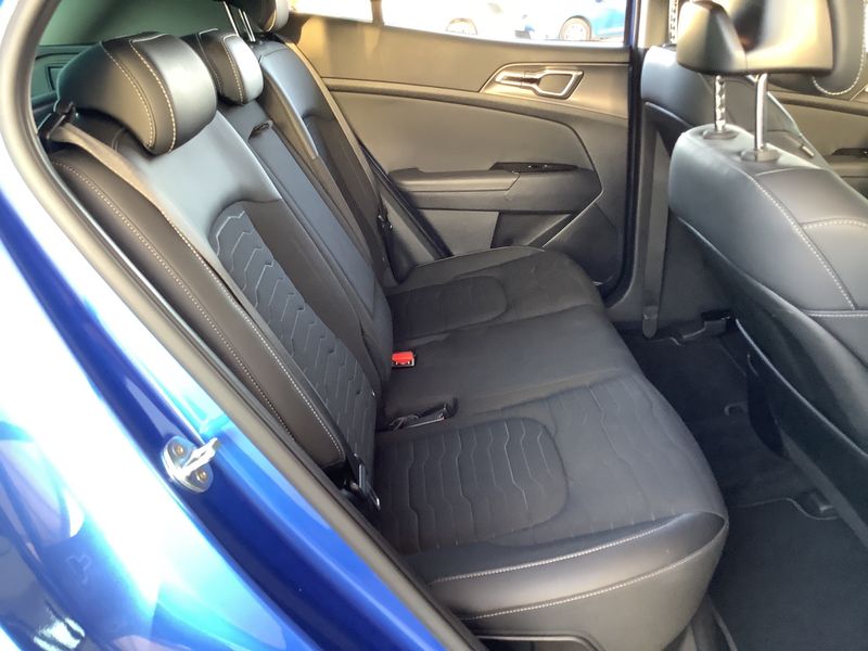 Kia Sportage 1.6 TGDI Hybrid Tech 4WD — zdjęcie 14