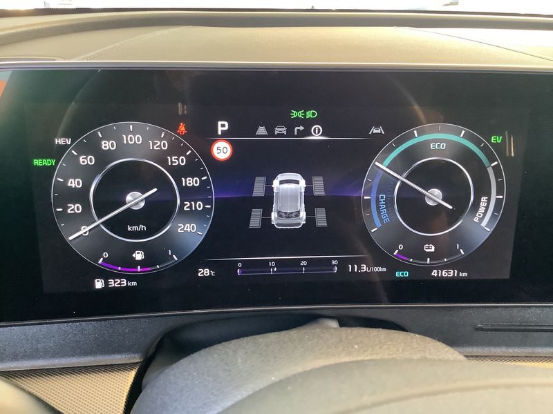 Kia Sportage 1.6 TGDI Hybrid Tech 4WD — zdjęcie 13