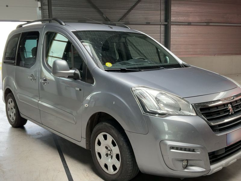 Peugeot Partner 1.6 Blue-HDi L1 Komfort Service Edition — zdjęcie 8