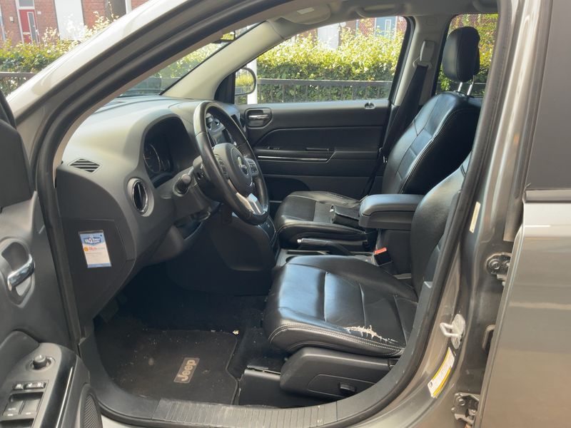 Jeep Compass 2.4 Limited 4x4 — zdjęcie 11
